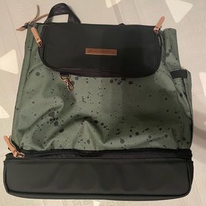 Petunia Pickle Pivot diaper bag